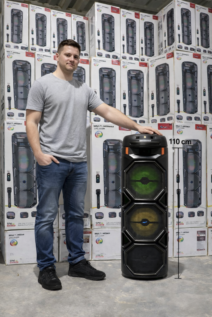 Boxa portabila 500W pentru petreceri cu 3 difuzoare, lumini LED si microfon wireless CADOU – sunet puternic